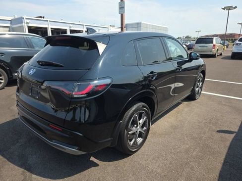 Used 2024 Honda HR-V EX-L image 4