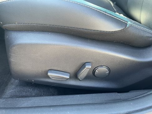 Used 2015 Ford Focus SE w/ Equipment Group 201A FWD image 19