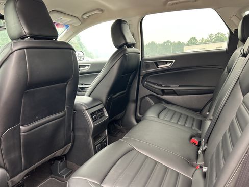 Used 2020 Ford Edge SEL w/ Convenience Package AWD/4WD image 10