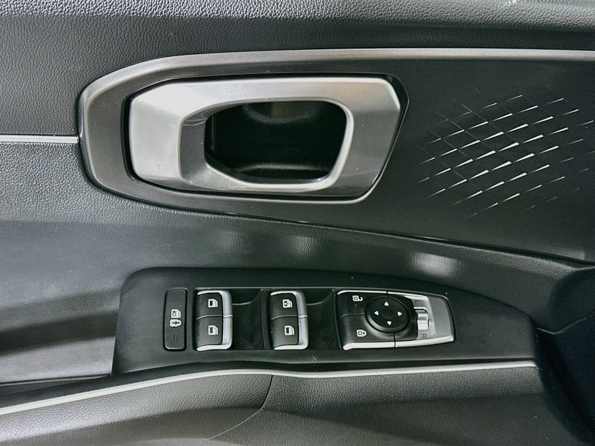 Used 2026 Kia Sorento LX FWD image 15