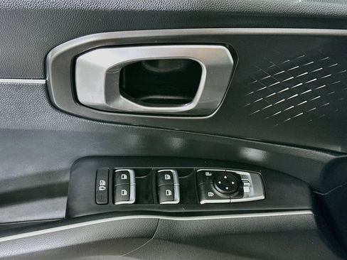 Used 2026 Kia Sorento LX FWD image 15