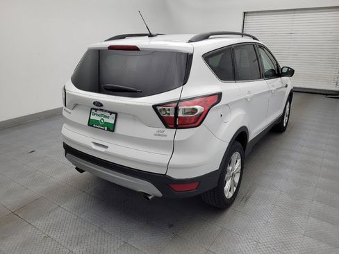 Used 2018 Ford Escape SE FWD image 9