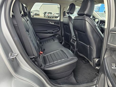 Used 2024 Ford Edge SEL image 11
