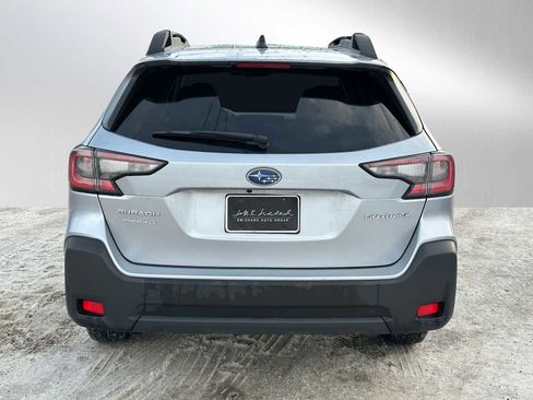 Used 2024 Subaru Outback Premium image 4