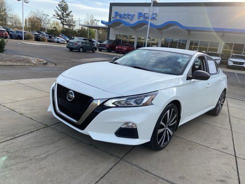 Used 2022 Nissan Altima 2.5 SR image 4