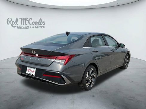 New 2024 Hyundai Elantra SEL w/ Convenience Package image 7