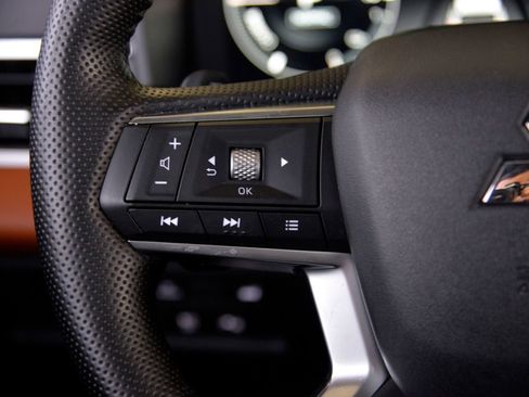 Used 2025 Mitsubishi Outlander SEL image 22