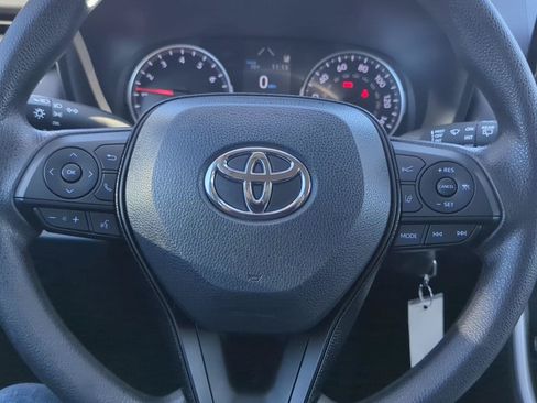 Used 2021 Toyota RAV4 LE AWD/4WD image 15