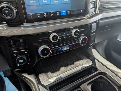 Used 2023 Ford F350 Platinum w/ FX4 Off-Road Package AWD/4WD image 27