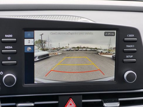 New 2026 Hyundai Elantra SE FWD image 21