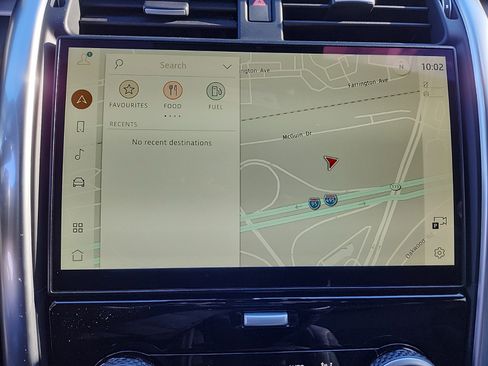 New 2024 Land Rover Discovery Dynamic SE image 21