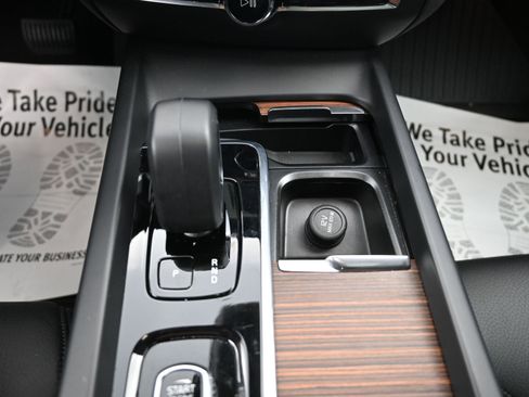 Used 2023 Volvo S60 B5 Plus w/ Climate Package image 17