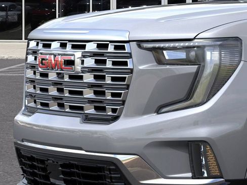 New 2026 GMC Acadia Denali w/ Super Cruise Package FWD image 13