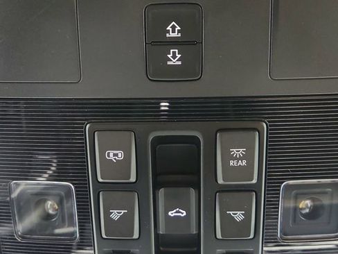 Used 2020 Volkswagen Atlas Cross Sport SEL Premium R-Line AWD/4WD image 21