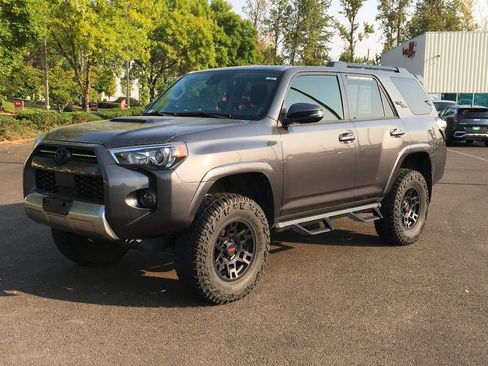 Used 2023 Toyota 4Runner TRD Off-Road Premium w/ Moonroof Package AWD/4WD image 1