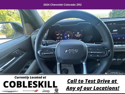 Used 2024 Chevrolet Colorado ZR2 w/ ZR2 Convenience Package III image 22