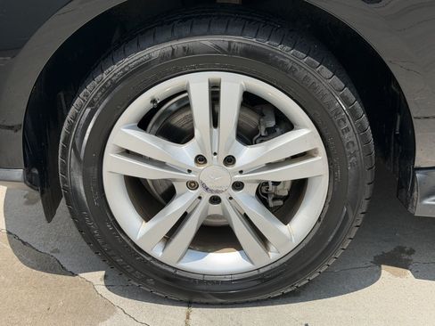 Used 2013 Mercedes-Benz ML 350 BlueTEC 4MATIC image 14