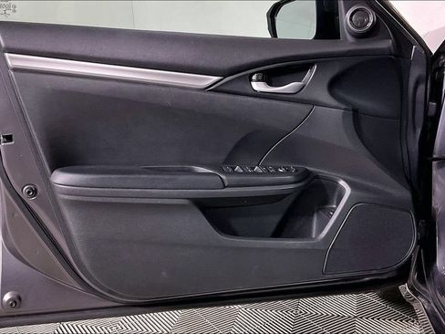 Used 2019 Honda Civic Sport image 22