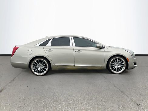 Used 2013 Cadillac XTS Platinum FWD image 8