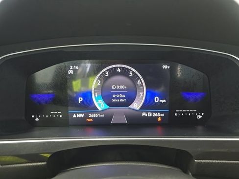 Used 2023 Volkswagen Tiguan SE FWD image 11