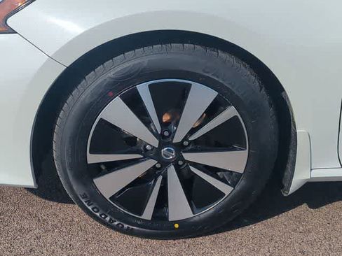 Used 2022 Nissan Altima 2.5 SV image 13