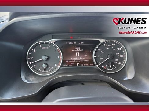 Used 2025 Nissan Rogue SV AWD/4WD image 14