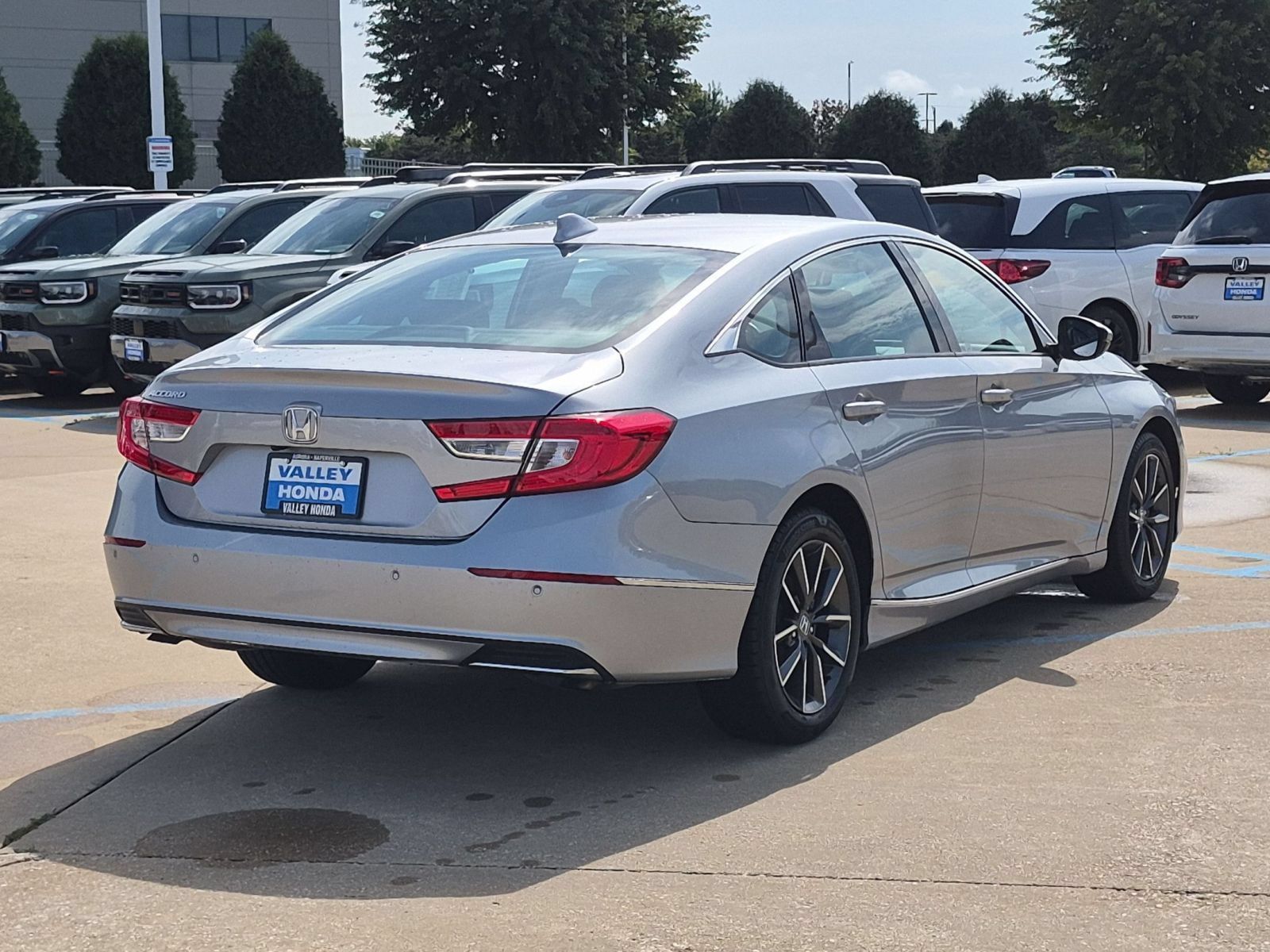 Used 2022 Honda Accord EX-L image 7