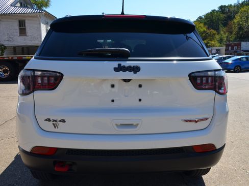 Used 2018 Jeep Compass Trailhawk w/ Navigation Group image 5