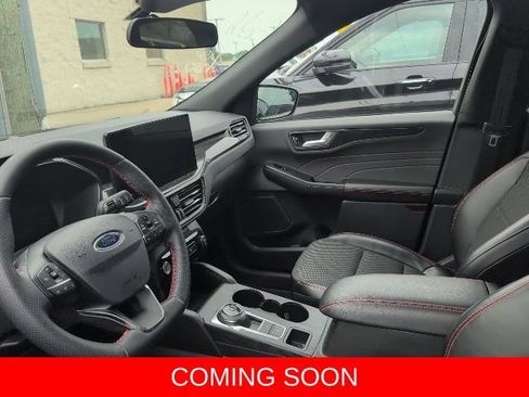 Used 2024 Ford Escape ST-Line w/ Tech Pack #1 AWD/4WD image 4