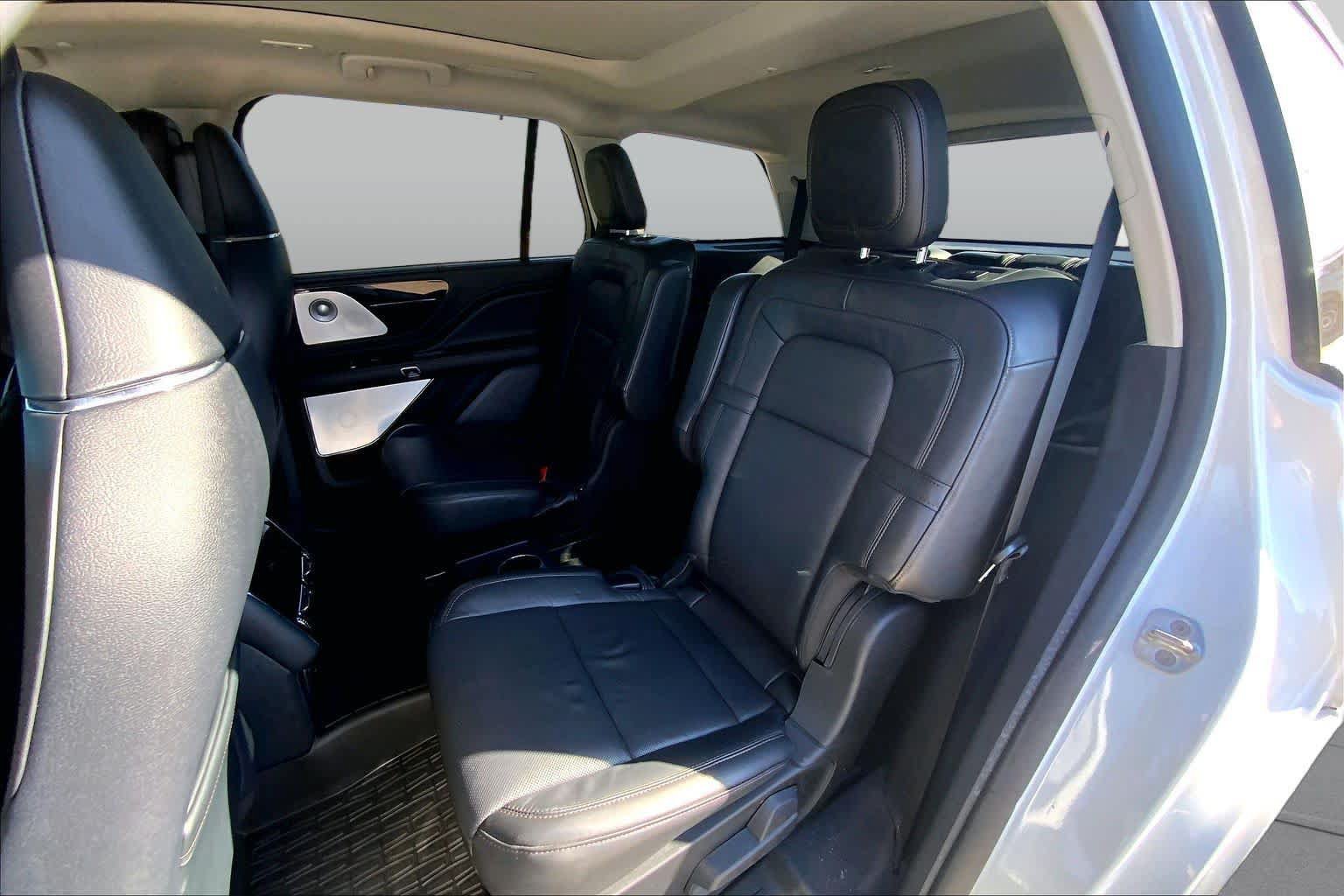 Used 2025 Lincoln Aviator Reserve w/ Equipment Group 201A AWD/4WD image 21