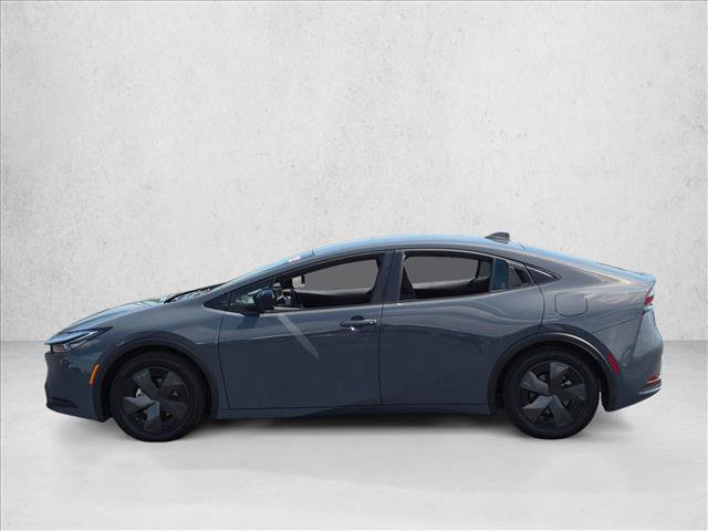 Used 2025 Toyota Prius LE FWD image 9