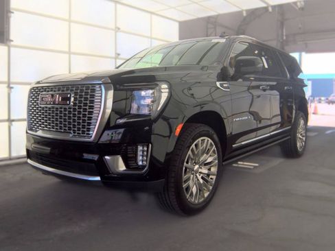 Used 2023 GMC Yukon XL Denali w/ Max Trailering Package AWD/4WD image 1