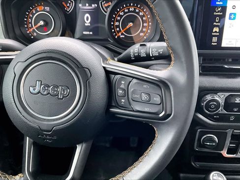 Used 2024 Jeep Wrangler Unlimited Sport AWD/4WD image 26