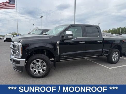 Used 2025 Ford F350 Lariat w/ Lariat Ultimate Package image 3