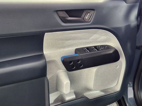 New 2026 Ford Maverick XLT image 17