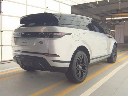 Used 2020 Land Rover Range Rover Evoque SE image 2
