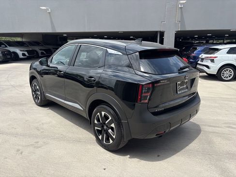 Used 2026 Nissan Kicks SV w/ SV Premium Package AWD/4WD image 8