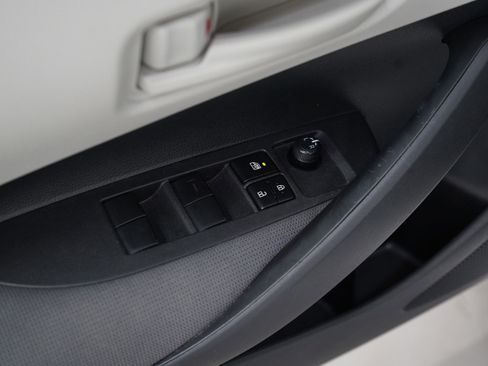 Used 2024 Toyota Corolla LE image 17