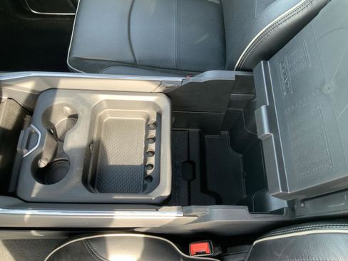 Used 2024 RAM 3500 Laramie w/ Night Edition image 48