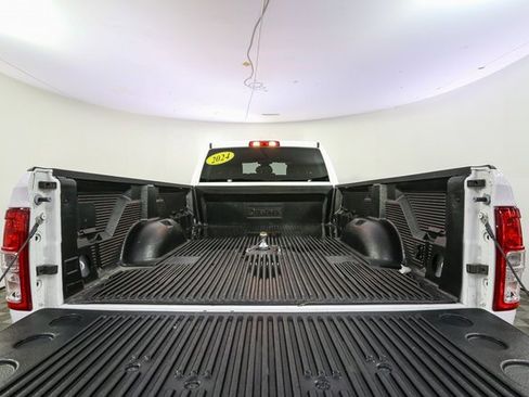 Used 2024 RAM 2500 Big Horn image 13
