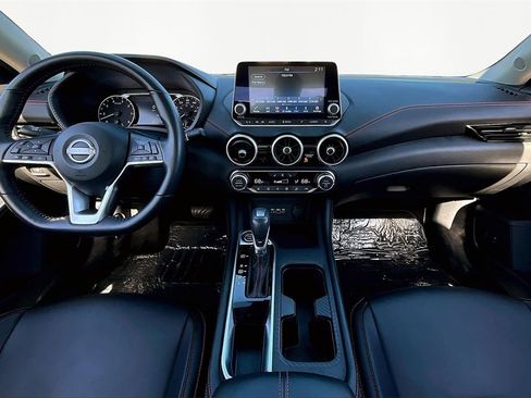 Used 2024 Nissan Sentra SR w/ SR Premium Package image 16