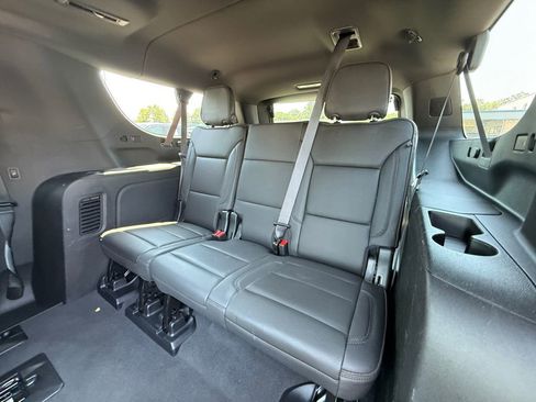 Used 2024 Chevrolet Suburban High Country w/ Premium Package AWD/4WD image 26