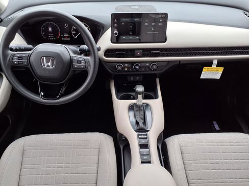 Certified 2026 Honda HR-V LX image 4