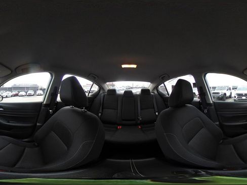 Used 2025 Nissan Altima 2.5 SV image 41