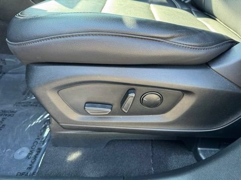 Used 2023 Ford Explorer Limited w/ Limited Technology Package AWD/4WD image 23