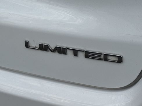 Used 2024 Jeep Compass Limited AWD/4WD image 12