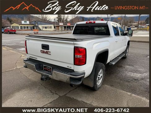 Used 2017 GMC Sierra 2500 SLE w/ SLE Fleet Preferred Package image 7