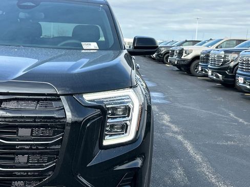 New 2026 GMC Terrain Elevation w/ Elevation Premium Package AWD/4WD image 11