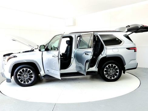 Used 2023 Toyota Sequoia Limited AWD/4WD image 10