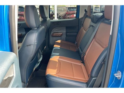 Used 2022 Ford Maverick Lariat FWD image 14